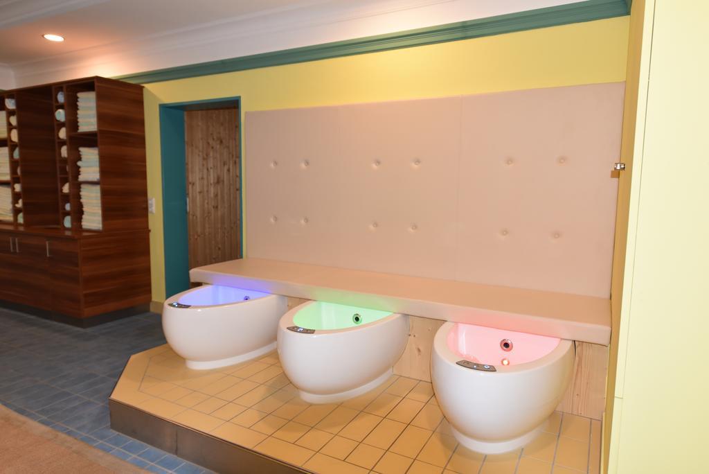 Büchlberg Urlaubshotel Binder מראה חיצוני תמונה