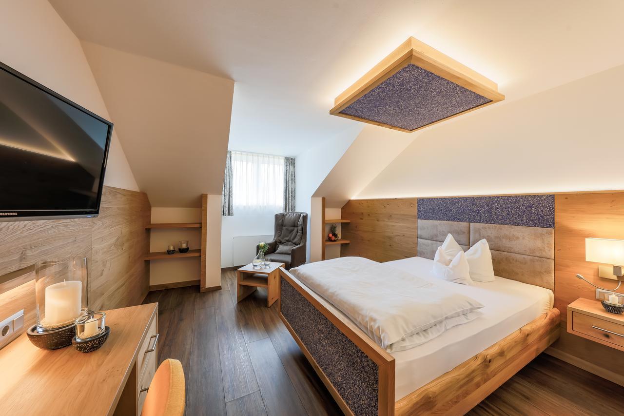 Büchlberg Urlaubshotel Binder מראה חיצוני תמונה